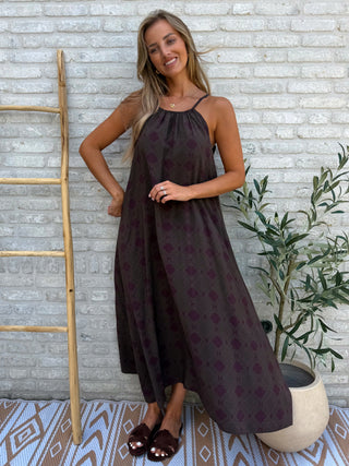 Breeze Halter Dress / Brown-Bordeaux