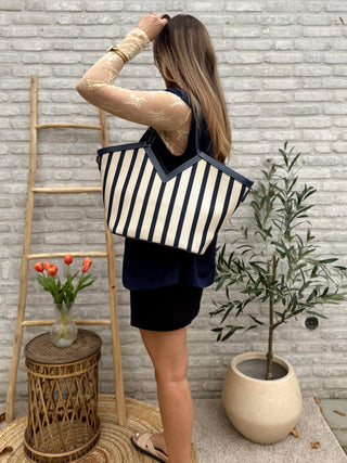 Sleeveless Blazer / Dark Blue