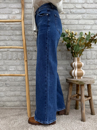 Mid Waist Stretch Jeans / Blue