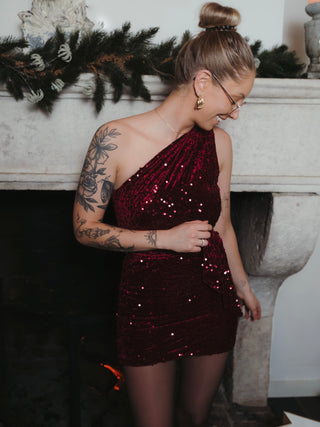 Velvet Sequin One-Shoulder Dress / Bordeaux