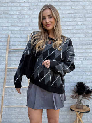 Chestnut Argyle Sweater / Black-Grey