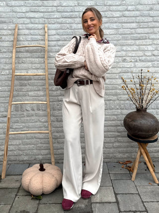 Cream Cable Knit / Beige