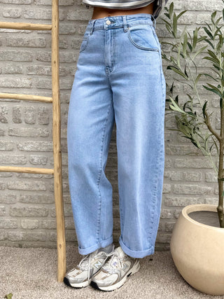 Balloon Light Denim Jeans / Blue