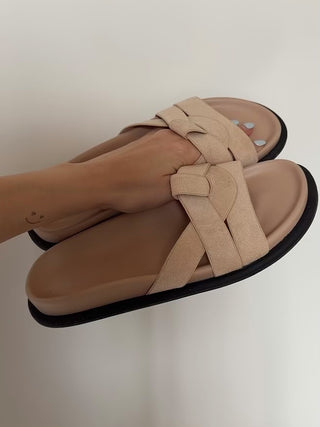 Suede Knot Slide Sandals / Beige