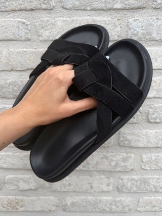 Suede Knot Slide Sandals / Black