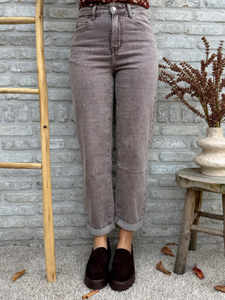 Washed Mom Jeans / Taupe