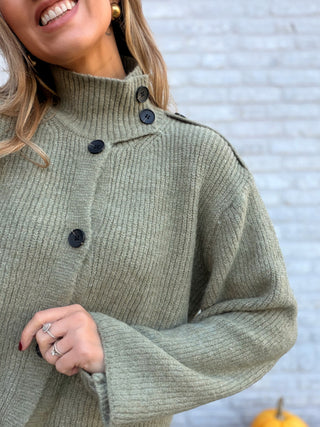 Button Collar Knit / Khaki