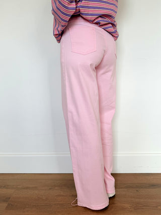 Relaxed Wide Leg Jeans / Pink
