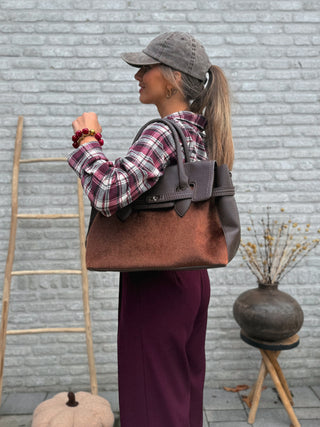 Checked Plaid Shirt / Burgundy