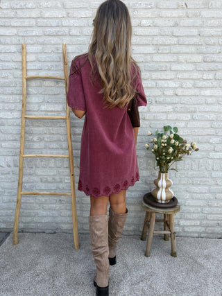 Washed Broderie Dress / Burgundy