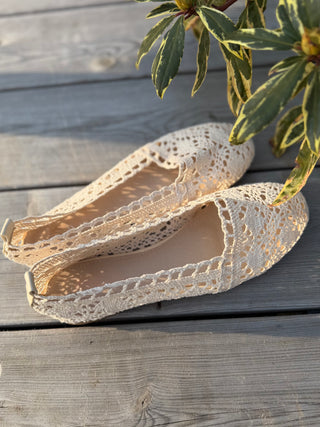 Crochet Lace Flats / Beige