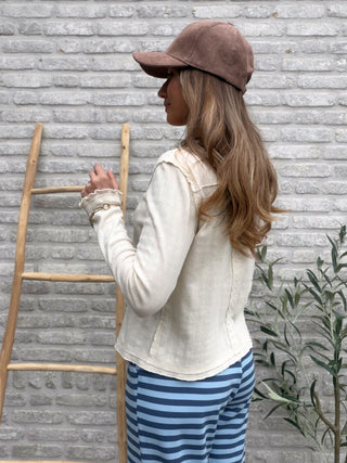 Soft Button Detail Top / Crème