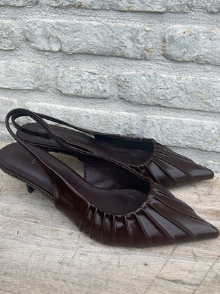 Slingback Heels / Brown