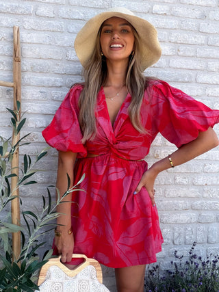 Sunset Twist Dress / Red-Pink
