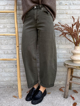 Relaxed Barrel Jeans / Khaki