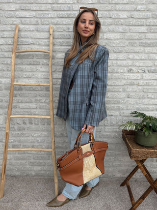 Elegant Everyday Shopper / Camel