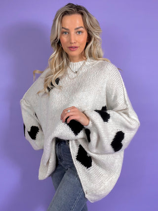 Oversized Heart Sweater / White-Black