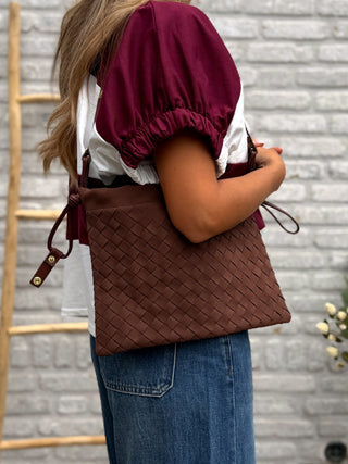 Woven Shoulder Bag / Brown
