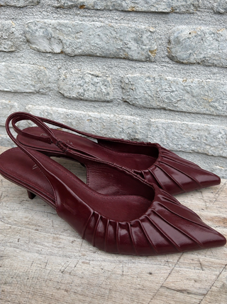 Slingback Heels / Burgundy