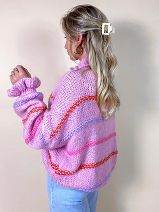 Knitted Striped Buttoned Cardigan / Pink-Multi