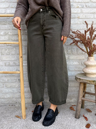 Relaxed Barrel Jeans / Khaki