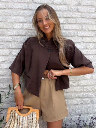 Cropped Chic Blazer / Brown