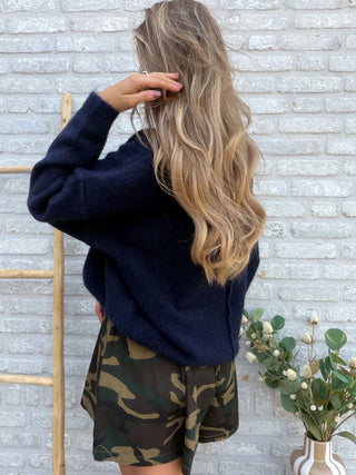 Relaxed Soft Knit / Navy Blue