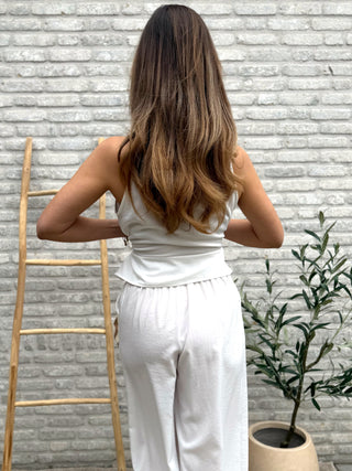 Elegance Two-Piece / White