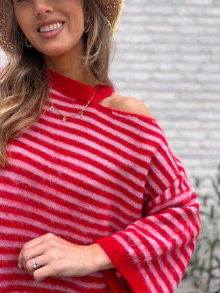 Shoulder Detail Knit / Red-Pink