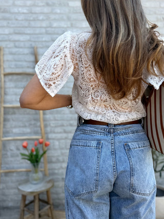 Lace Ruffle Top / White