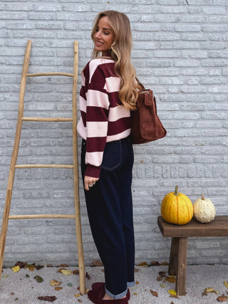 Mid Mom Jeans / Dark Blue