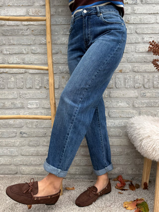 Mid Mom Jeans / Blue
