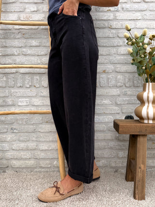 Barrel Fit Jeans / Black