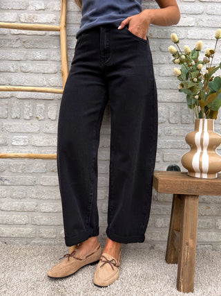 Barrel Fit Jeans / Black