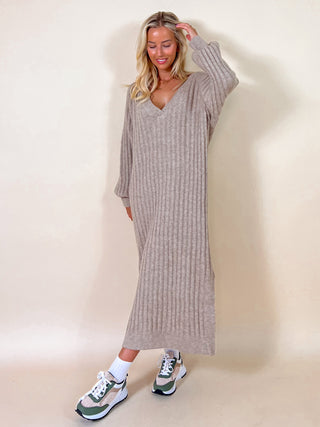 Knitted Off-Shoulder Sweaterdress / Taupe