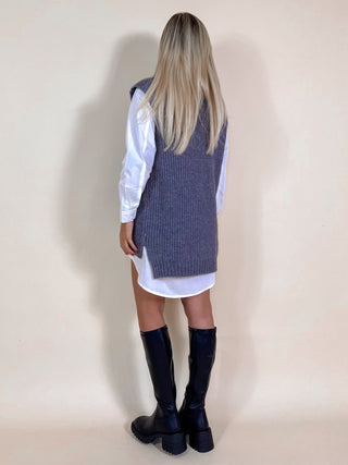 Knitted Turtleneck Vest / Grey