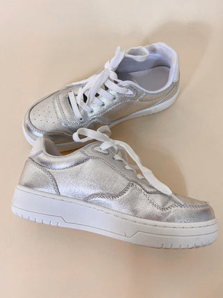 Canvas Trainers / Silver