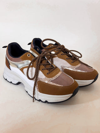 Laced Sneakers / Brown-Gold
