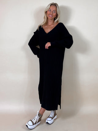 Knitted Off-Shoulder Sweaterdress / Black
