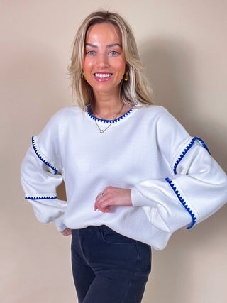 Oversized Stitched Sweater / White-Cobalt Blue