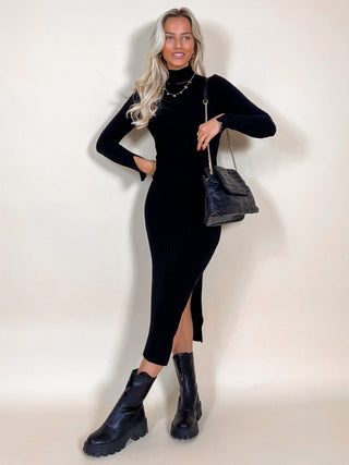 Knitted Midi Split Dress / Black
