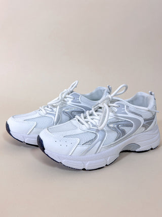 Chunky Lace Sneaker / Icy White-Silver